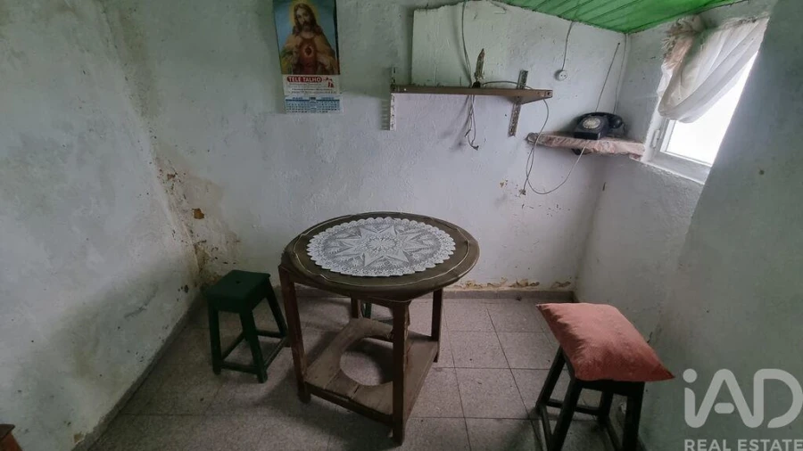 Moradia T3 para Venda em Avelãs de Ambom e Rocamondo Foto 9