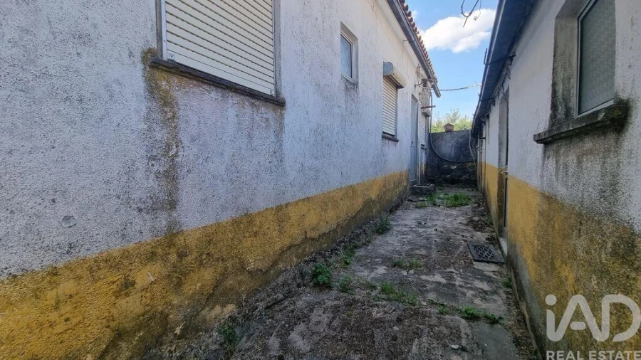 Moradia T3 para Venda em Avelãs de Ambom e Rocamondo Foto 24