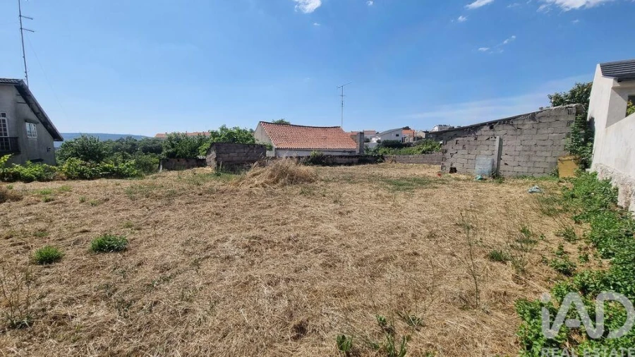 Moradia T3 para Venda em Avelãs de Ambom e Rocamondo Foto 21