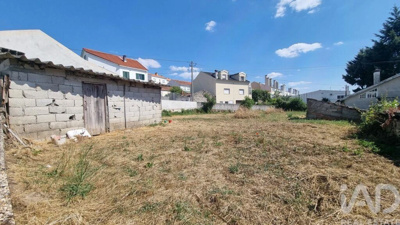 Moradia T3 para Venda em Avelãs de Ambom e Rocamondo Foto 19