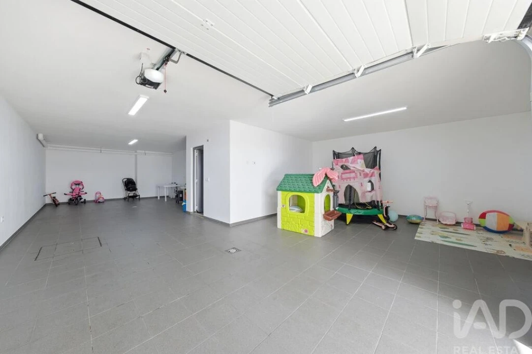 Moradia T4 para Venda em Ponte do Rol Foto 34