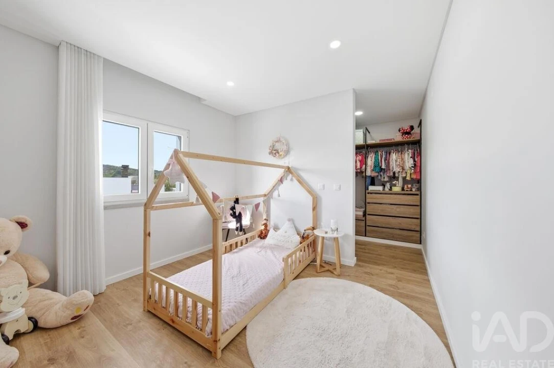 Moradia T4 para Venda em Ponte do Rol Foto 16