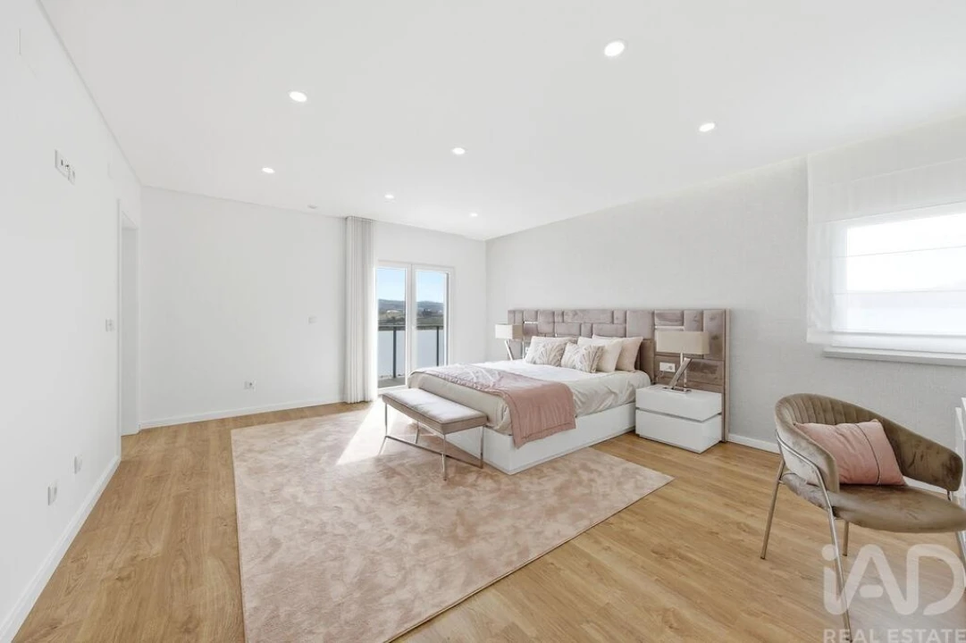 Moradia T4 para Venda em Ponte do Rol Foto 28