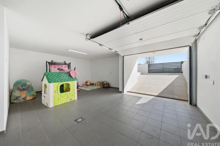 Moradia T4 para Venda em Ponte do Rol Foto 31