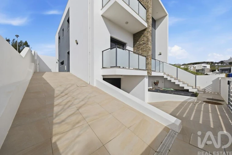 Moradia T4 para Venda em Ponte do Rol Foto 30