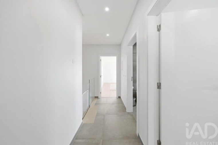 Moradia T4 para Venda em Ponte do Rol Foto 17