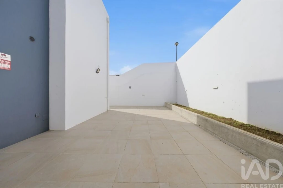 Moradia T4 para Venda em Ponte do Rol Foto 36