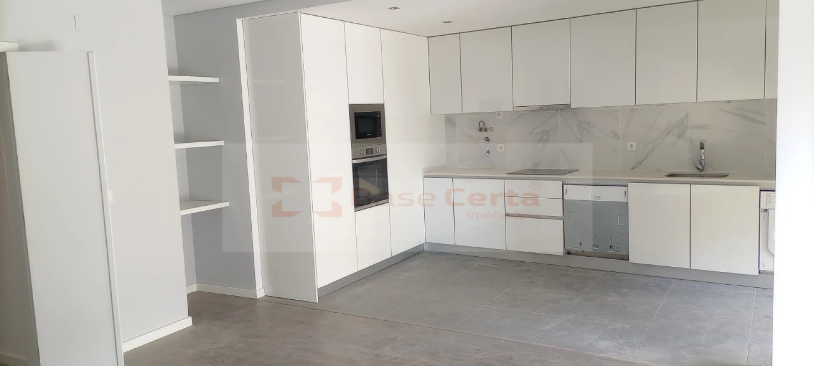 Apartamento T1 para Venda em Vialonga Foto 6