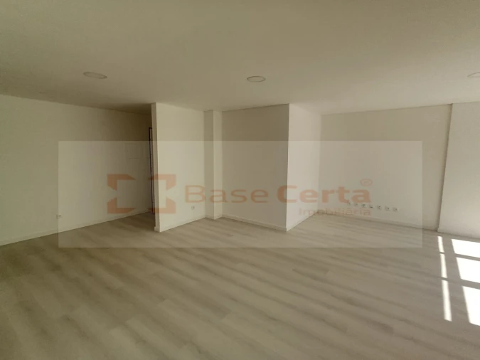 Apartamento T2 para Venda em Vialonga Foto 16