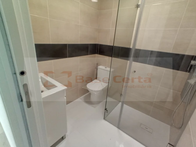 Apartamento T2 para Venda em Vialonga Foto 18