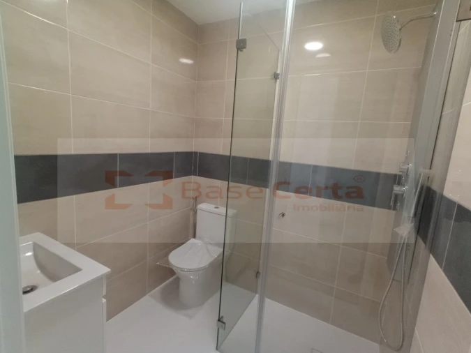 Apartamento T2 para Venda em Vialonga Foto 20