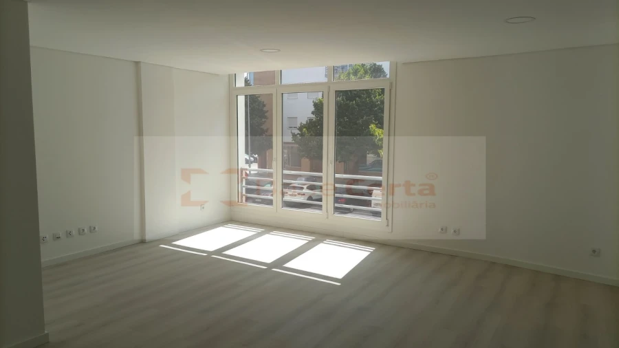 Apartamento T2 para Venda em Vialonga Foto 25