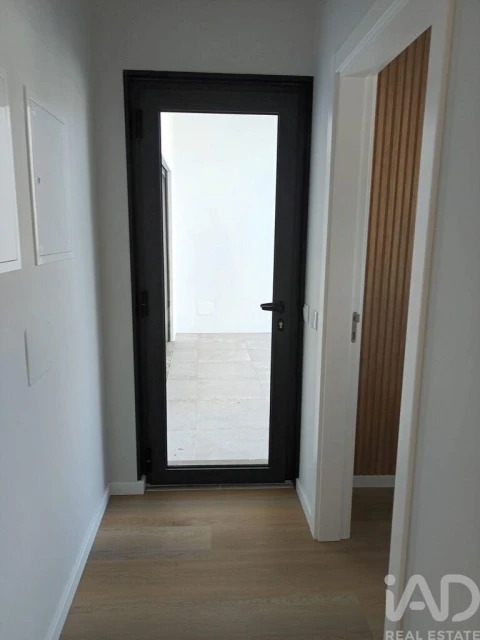 Moradia T4 para Venda em Rio de Mouro