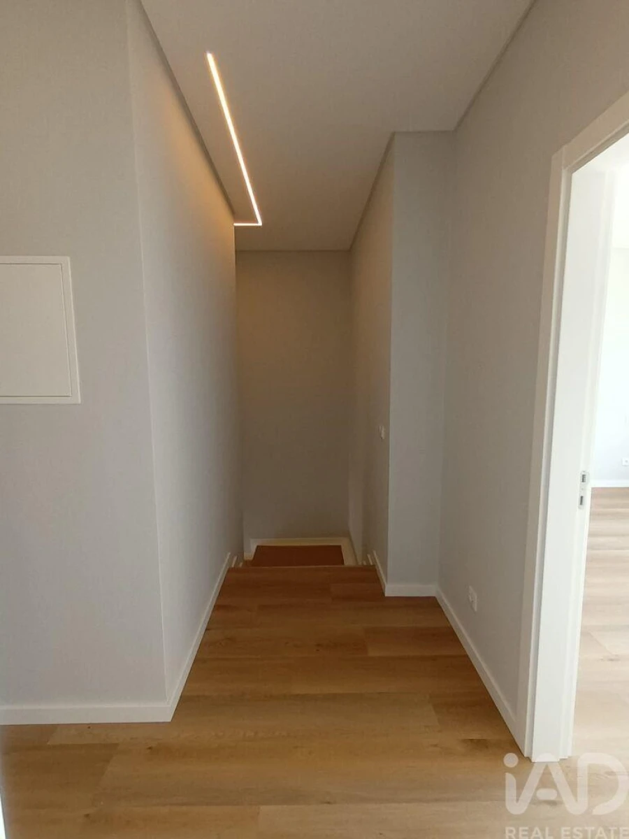 Moradia T4 para Venda em Rio de Mouro Foto 9