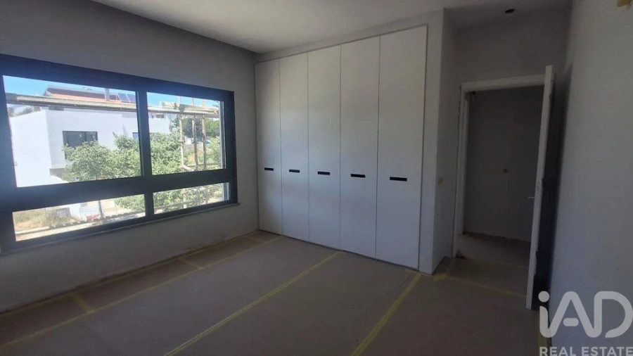 Moradia T4 para Venda em Rio de Mouro Foto 7