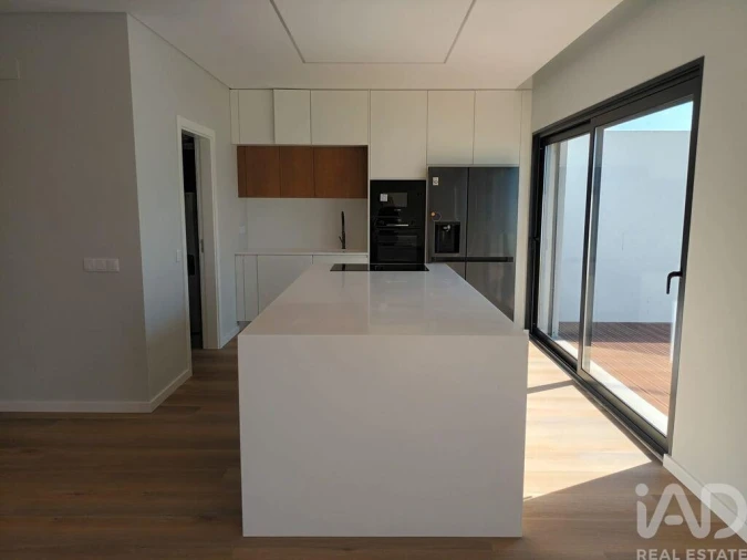 Moradia T4 para Venda em Rio de Mouro Foto 4