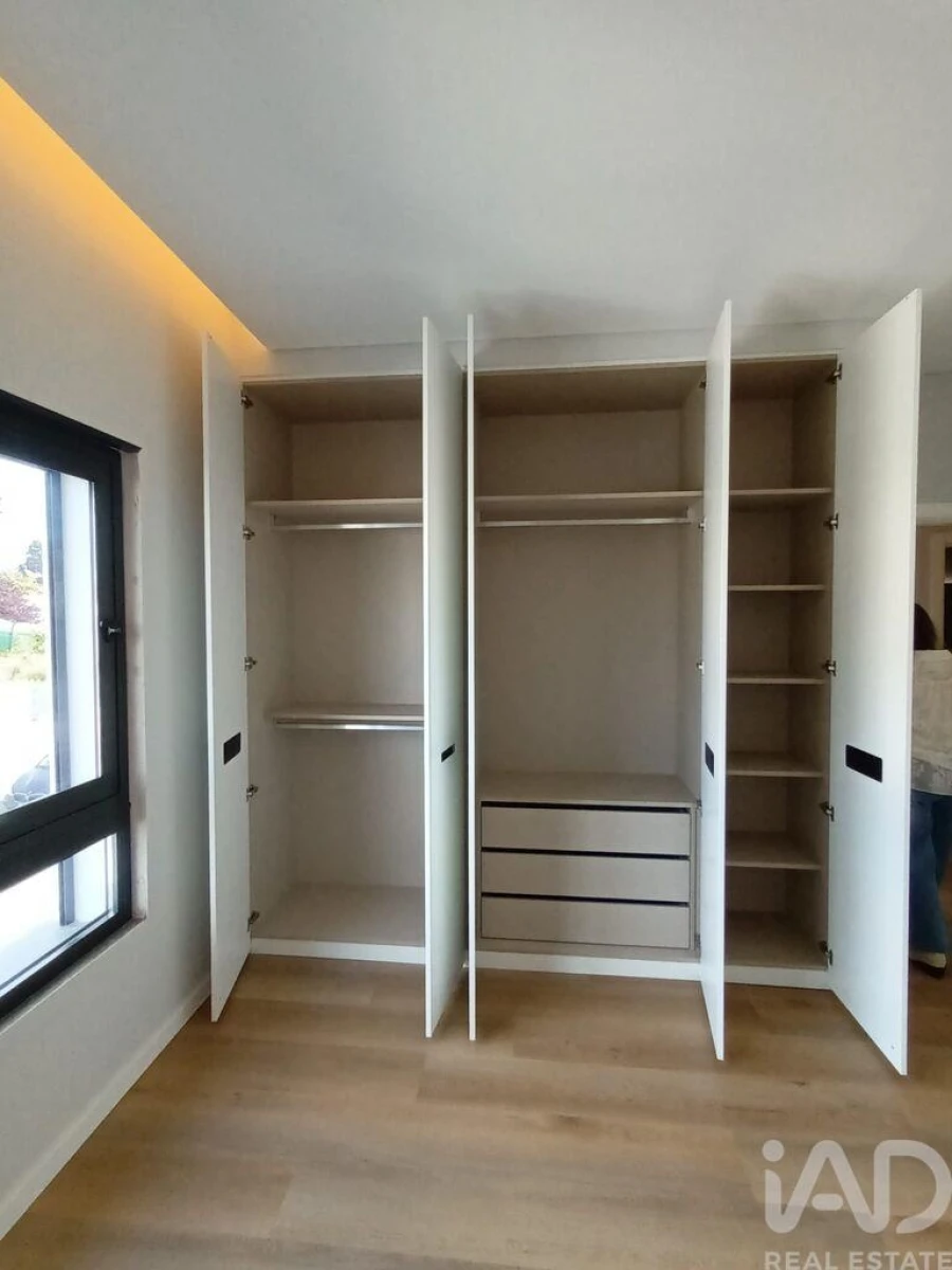 Moradia T4 para Venda em Rio de Mouro Foto 25