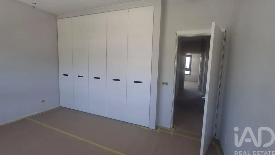 Moradia T4 para Venda em Rio de Mouro Foto 8