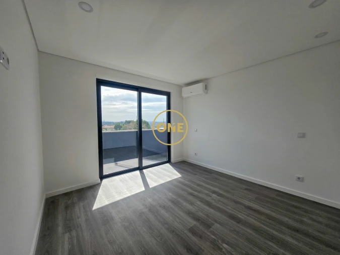 Apartamento T2 para Venda em Gavião Foto 9