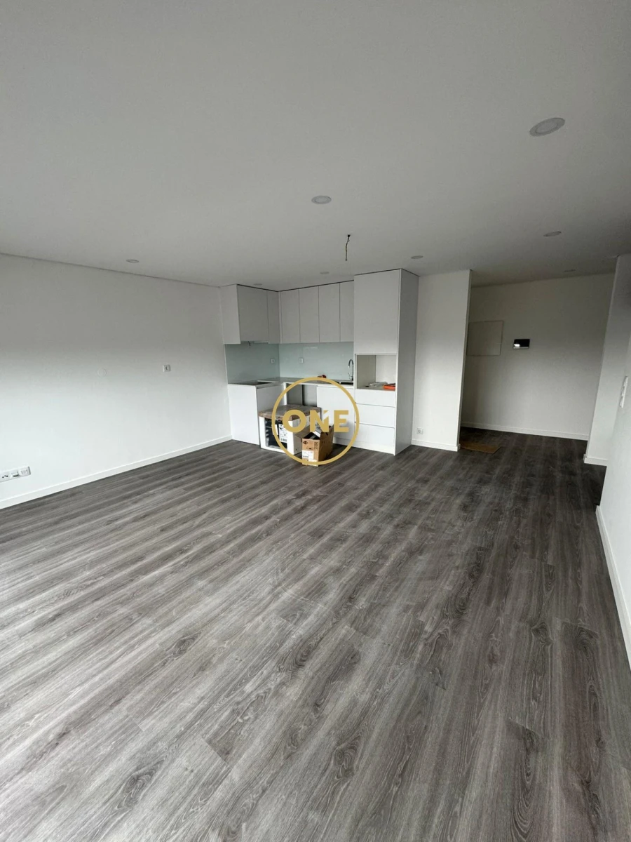 Apartamento T2 para Venda em Gavião Foto 2