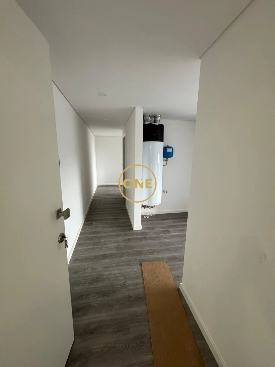 Apartamento T2 para Venda em Gavião Foto 3