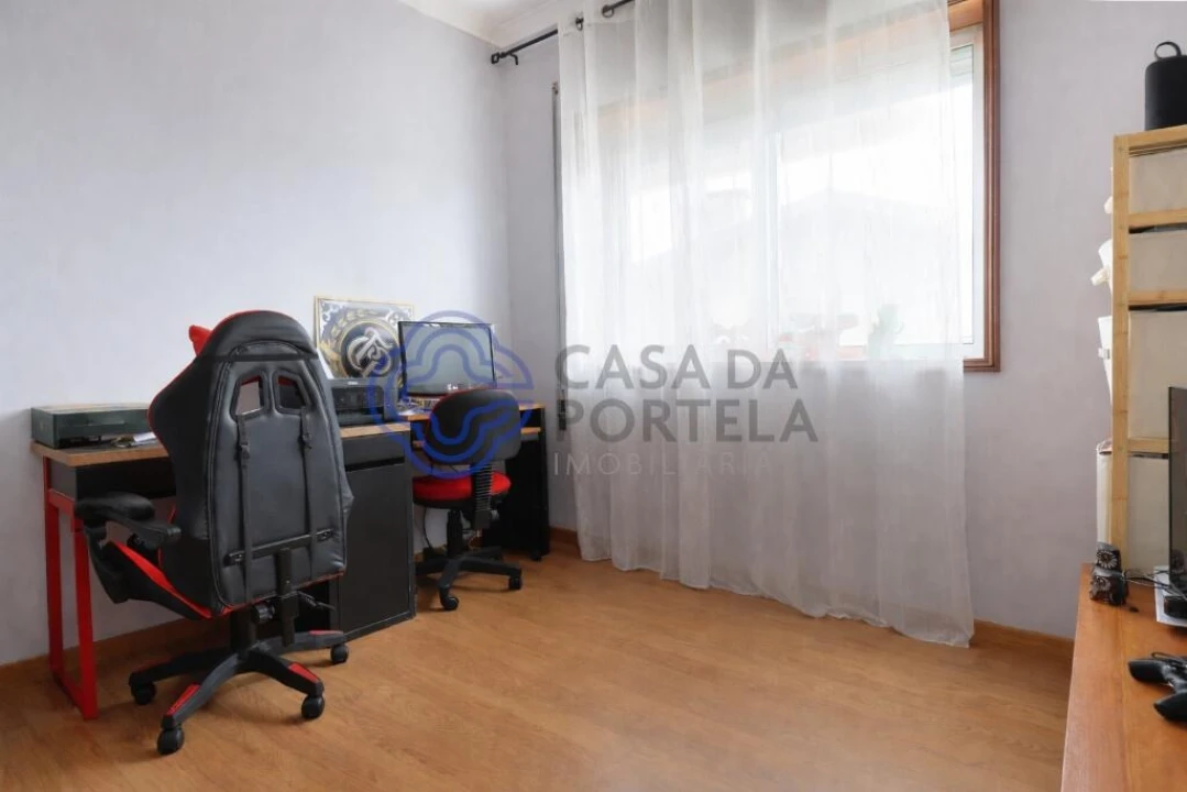 Moradia T3 para Venda em Cidade da Maia Foto 34