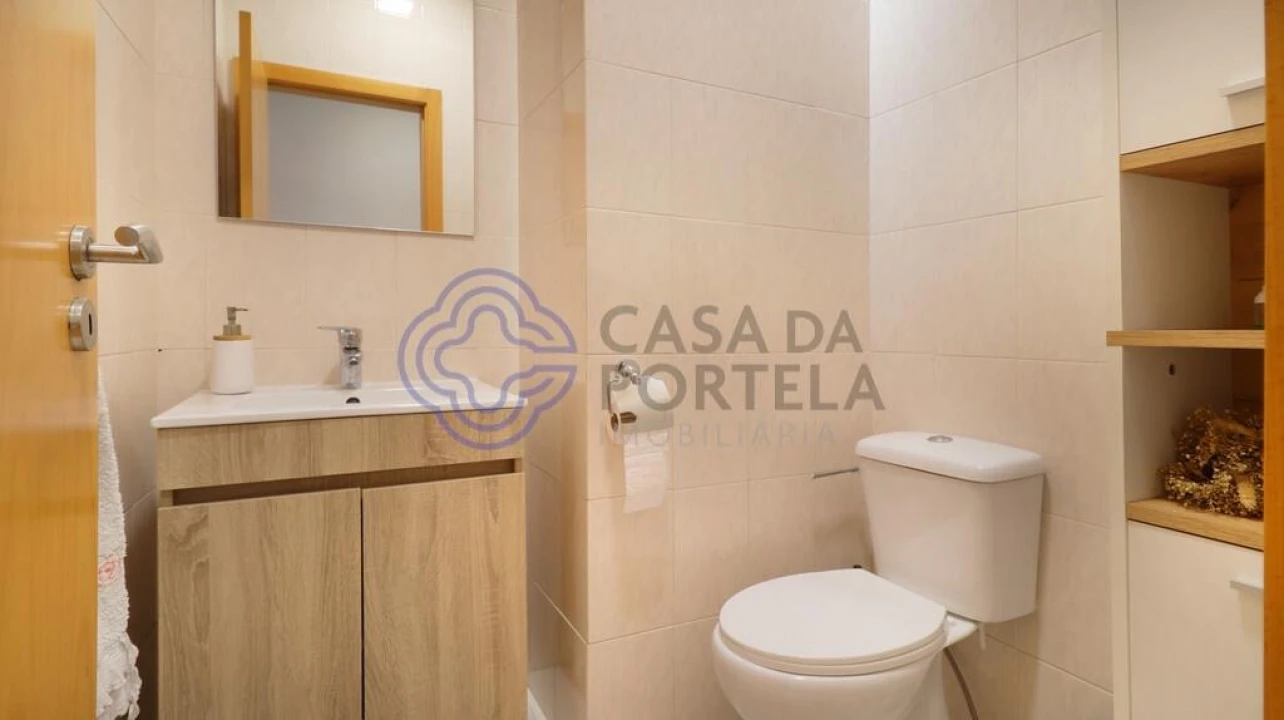 Moradia T3 para Venda em Cidade da Maia Foto 5