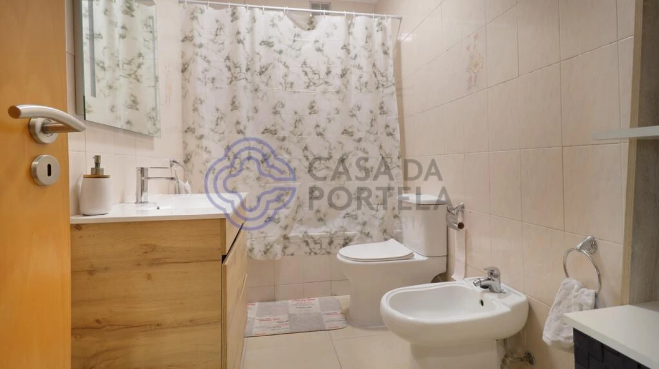 Moradia T3 para Venda em Cidade da Maia Foto 6