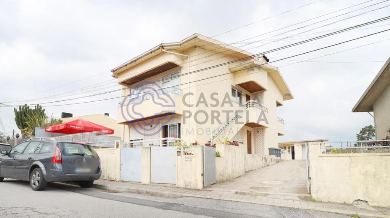 Moradia T3 para Venda em Cidade da Maia Foto 30