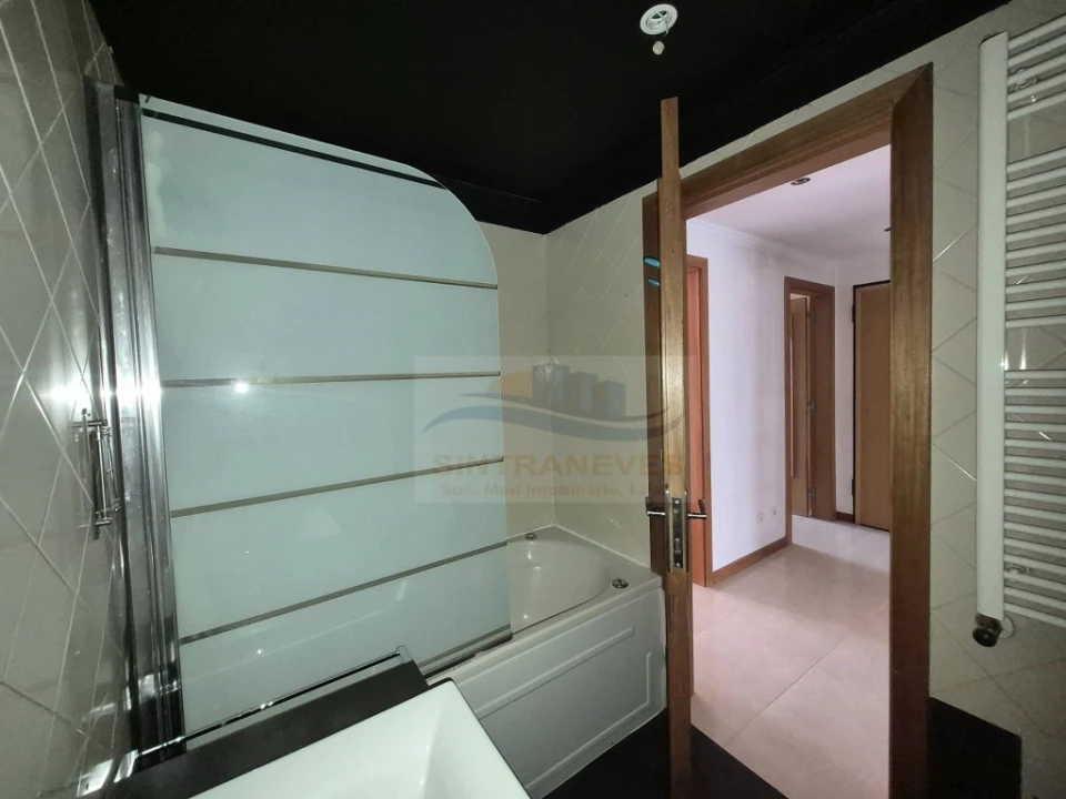 Apartamento T2 para Venda em Laranjeiro e Feijó Foto 15