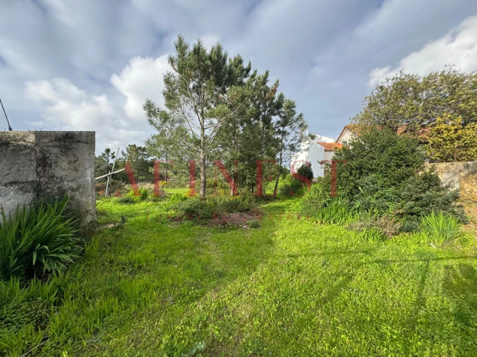 Terreno para Venda em Charneca de Caparica e Sobreda Foto 9