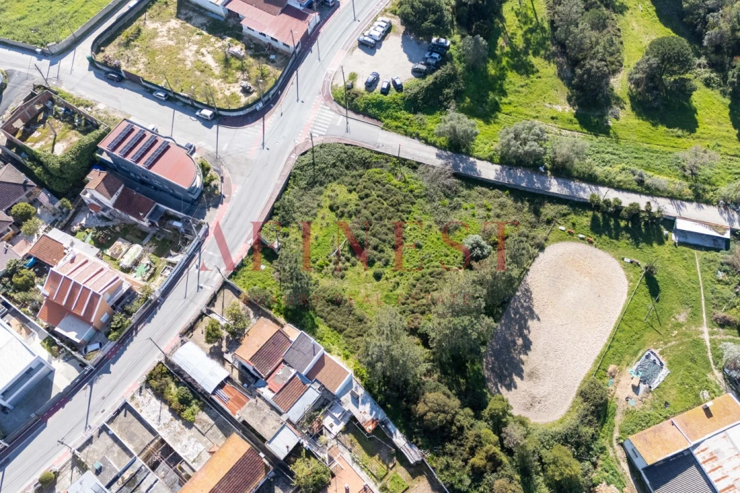 Terreno para Venda em Charneca de Caparica e Sobreda Foto 11