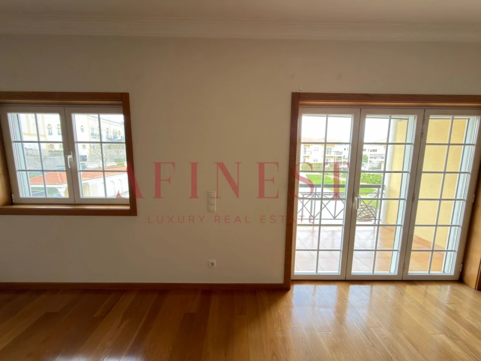 Apartamento T3 para Arrendamento em Santa Maria e São Miguel, São Martinho, São Pedro Penaferrim Foto 3