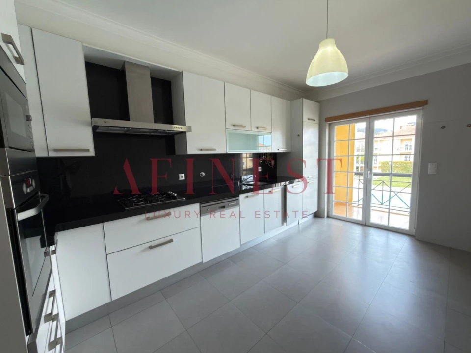 Apartamento T3 para Arrendamento em Santa Maria e São Miguel, São Martinho, São Pedro Penaferrim Foto 6