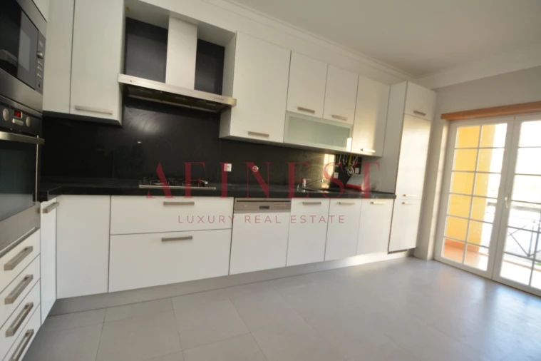 Apartamento T3 para Arrendamento em Santa Maria e São Miguel, São Martinho, São Pedro Penaferrim Foto 7