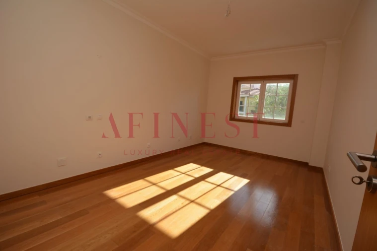 Apartamento T3 para Arrendamento em Santa Maria e São Miguel, São Martinho, São Pedro Penaferrim Foto 13