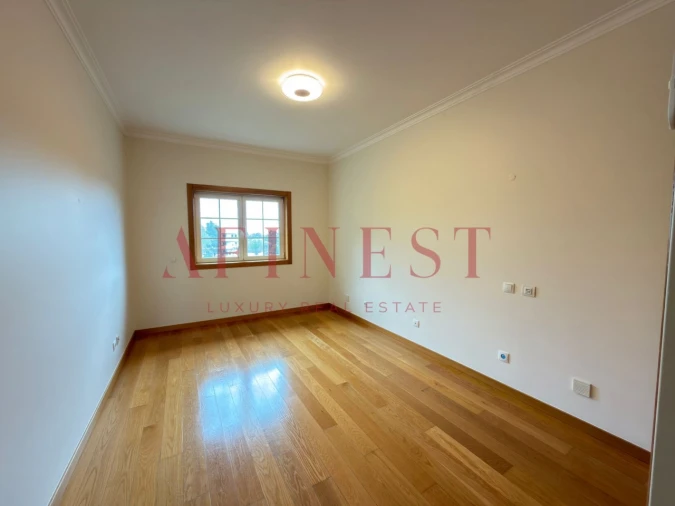 Apartamento T3 para Arrendamento em Santa Maria e São Miguel, São Martinho, São Pedro Penaferrim Foto 23