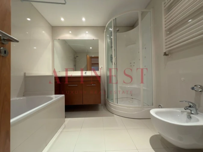 Apartamento T3 para Arrendamento em Santa Maria e São Miguel, São Martinho, São Pedro Penaferrim Foto 27