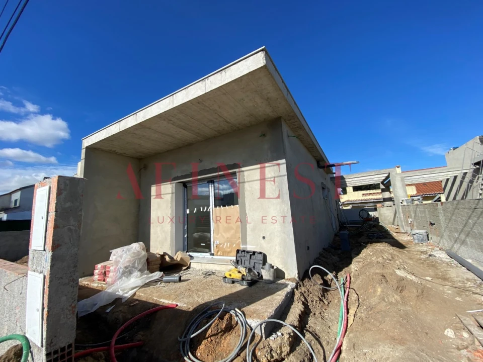 Moradia T4 para Venda em Fernao Ferro Foto 4