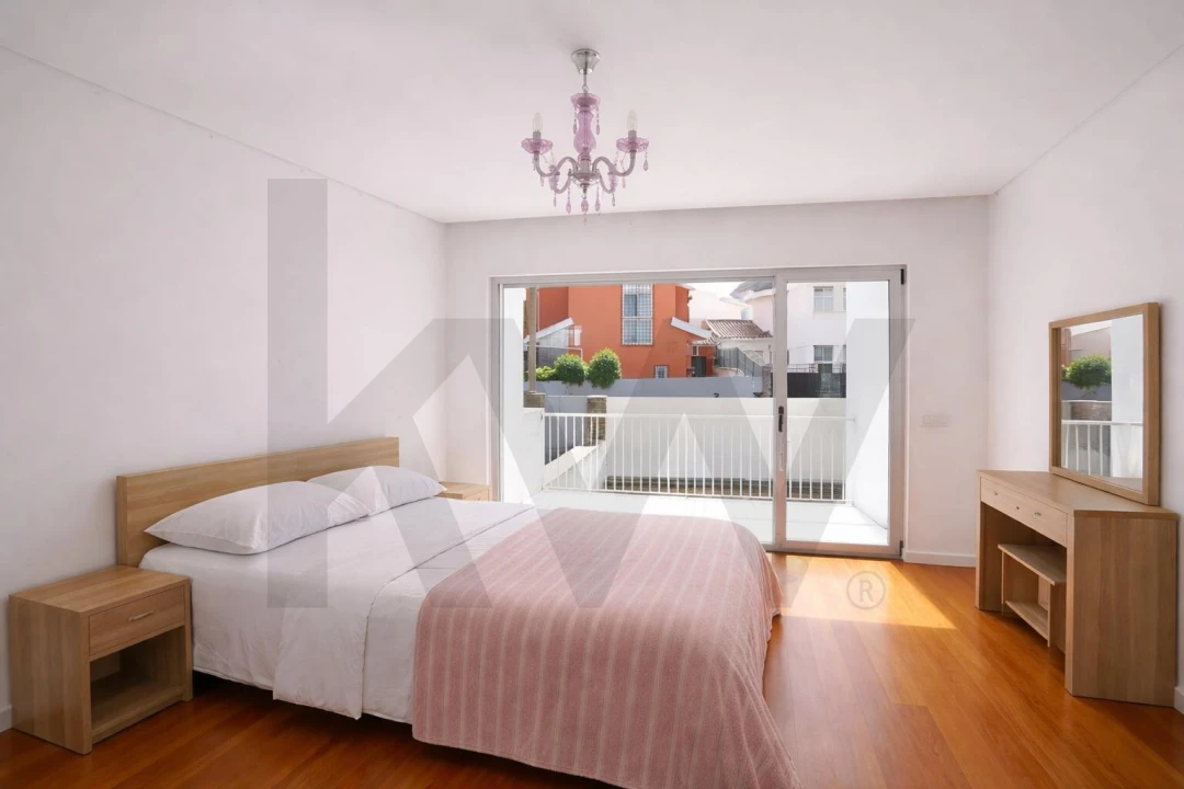 Moradia T5 para Venda em Cascais e Estoril Foto 26