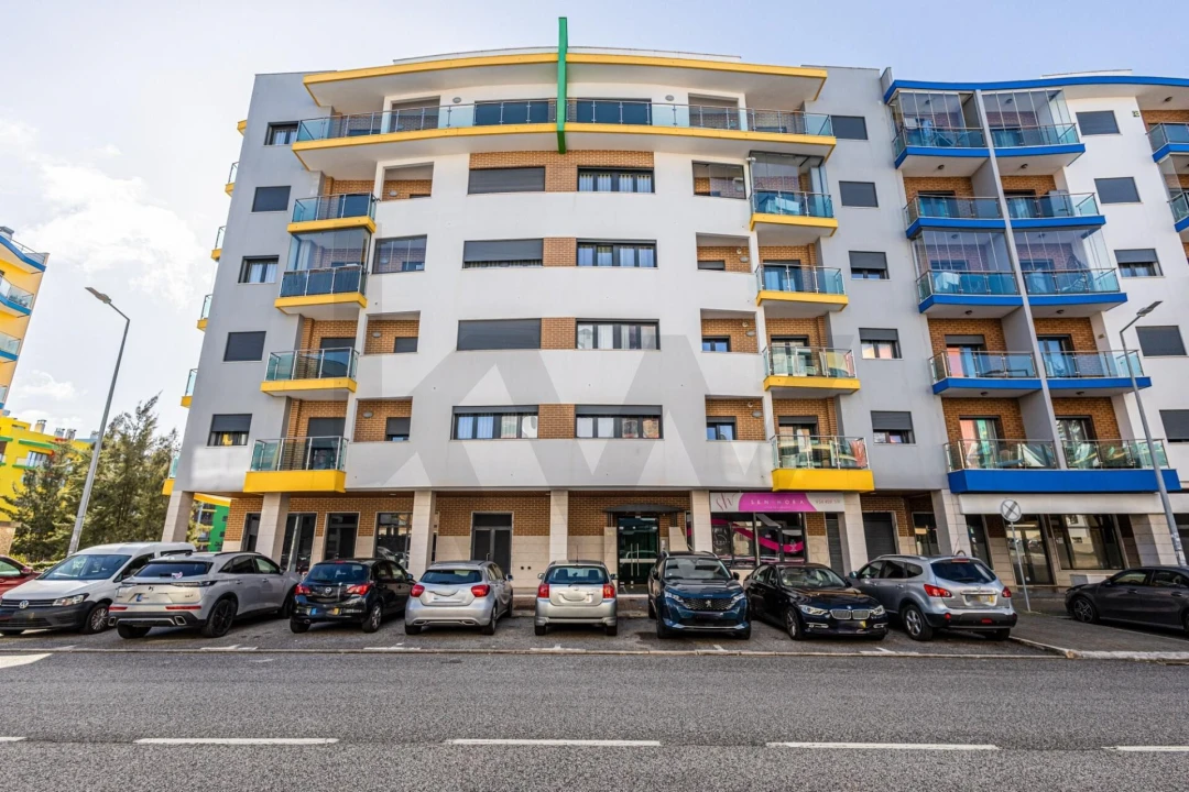 Apartamento T2 para Arrendamento em Ramada e Caneças Foto 32