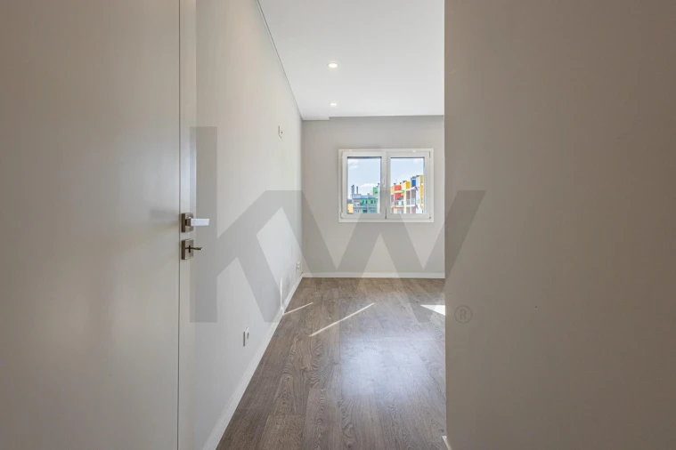 Apartamento T2 para Arrendamento em Ramada e Caneças Foto 14