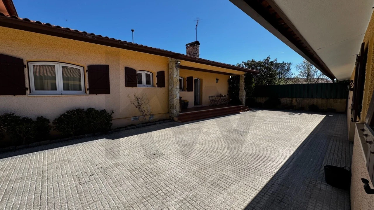 Moradia T4 para Venda em Bustos, Troviscal e Mamarrosa Foto 36