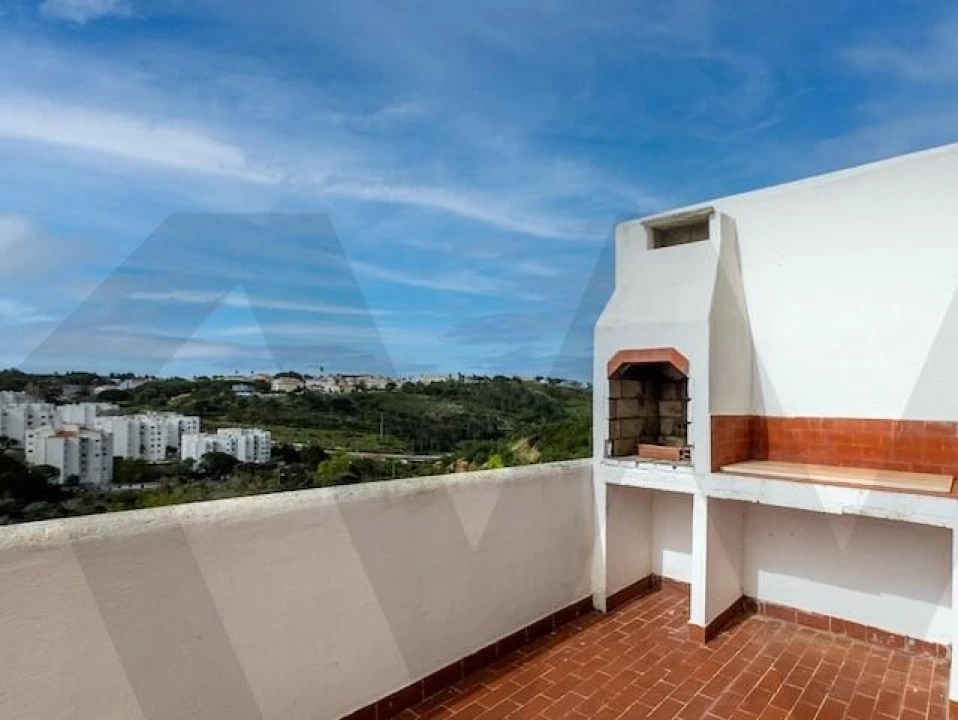 Apartamento T3 para Venda em Alcabideche Foto 2