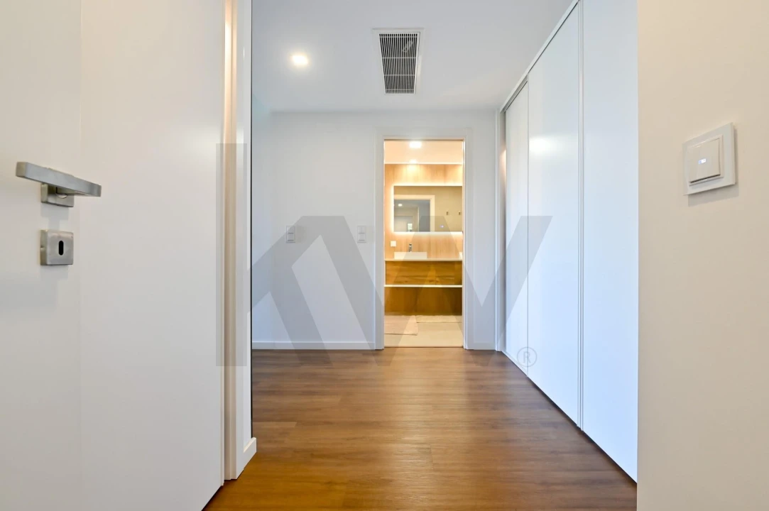 Apartamento T3 para Venda em Porto Salvo Foto 13