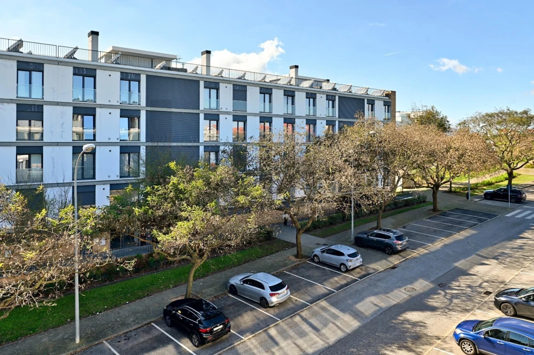 Apartamento T3 para Venda em Porto Salvo Foto 35