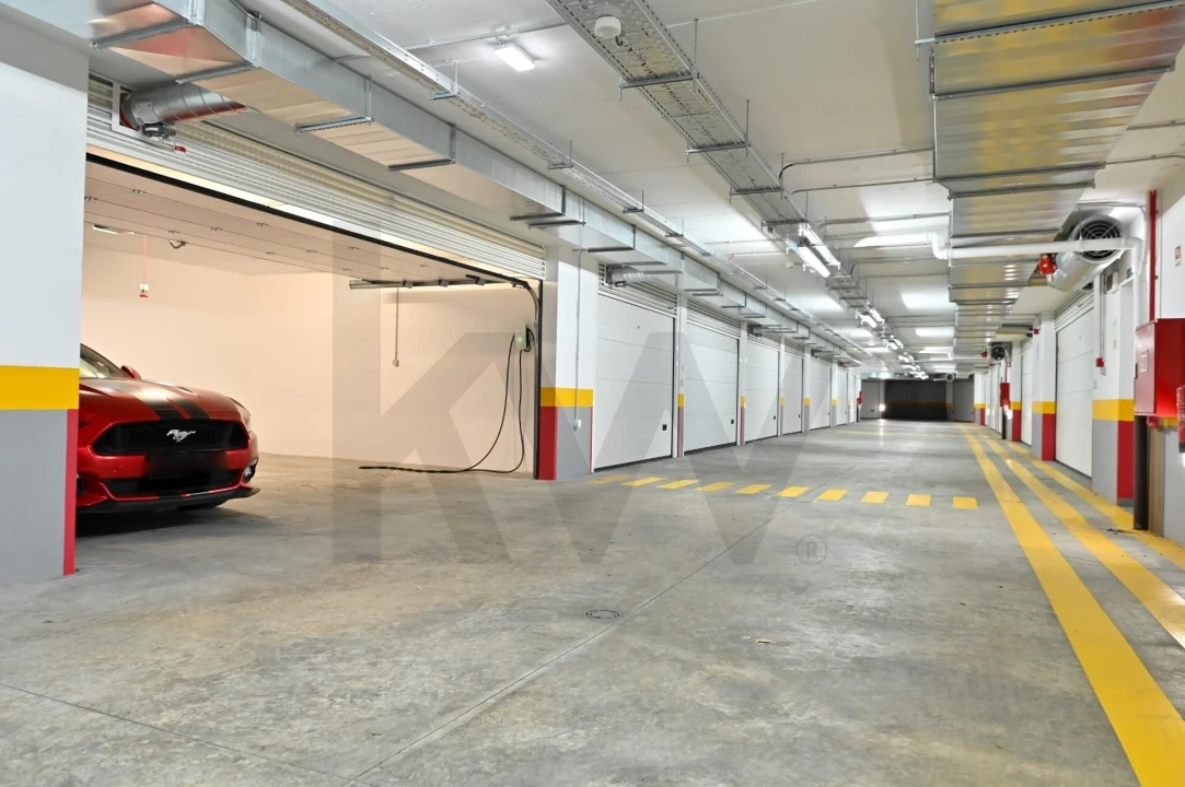 Apartamento T3 para Venda em Porto Salvo Foto 38