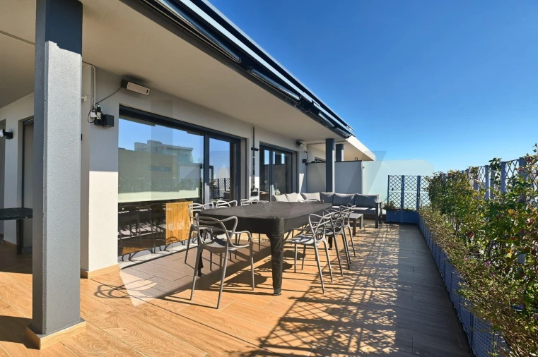 Apartamento T3 para Venda em Porto Salvo Foto 30