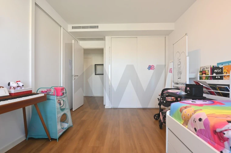 Apartamento T3 para Venda em Porto Salvo Foto 23