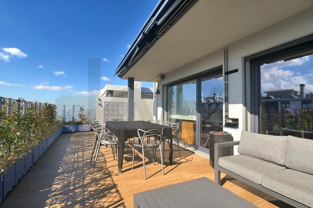 Apartamento T3 para Venda em Porto Salvo Foto 31